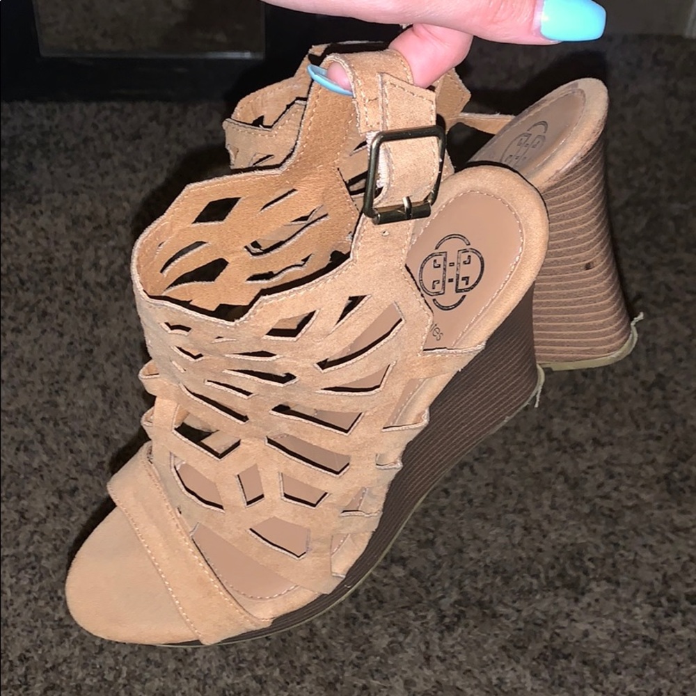 Brown wedges size 8.5 W